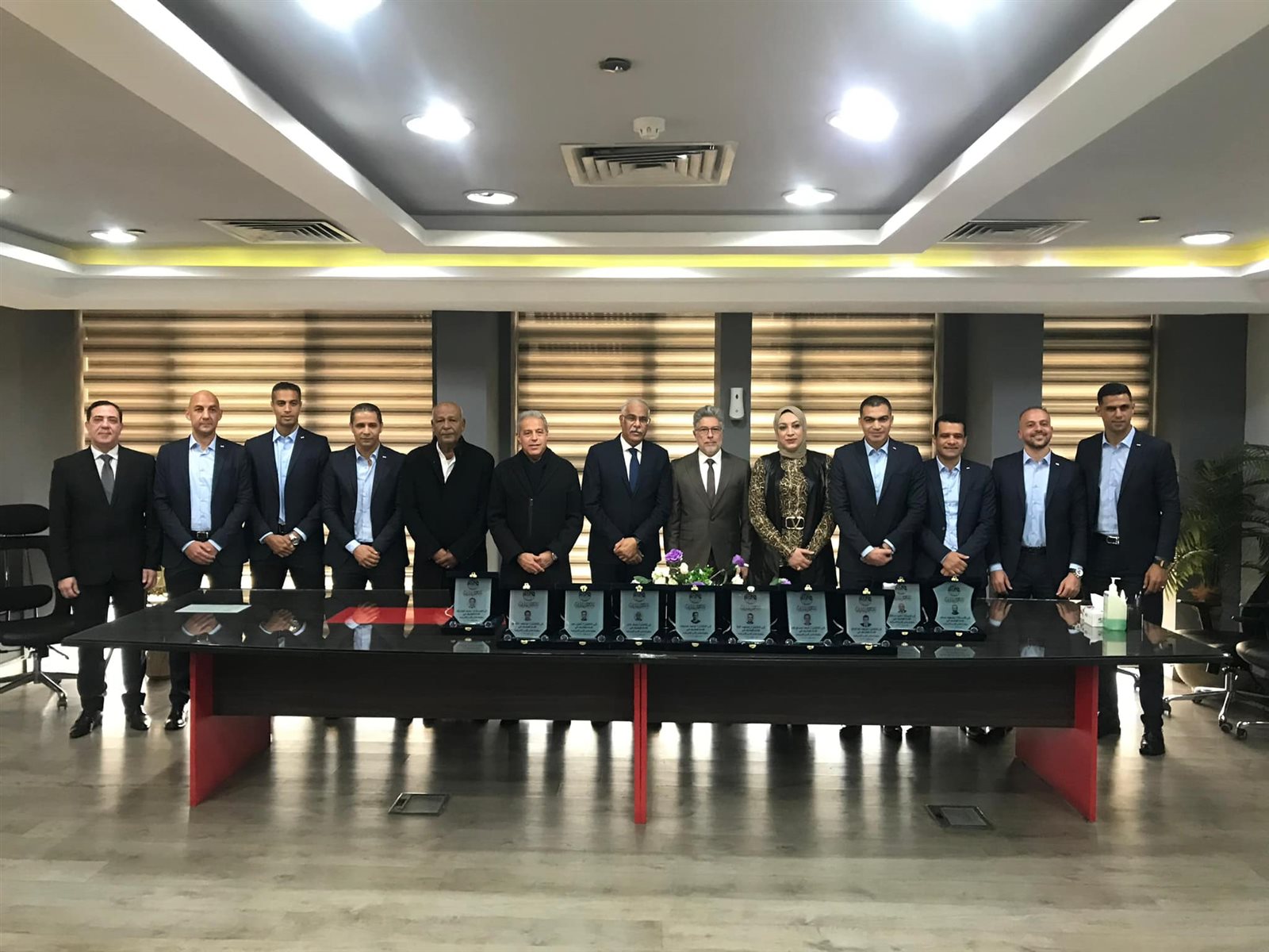 تكريم الحكام المشاركين في أمم إفريقيا (13)