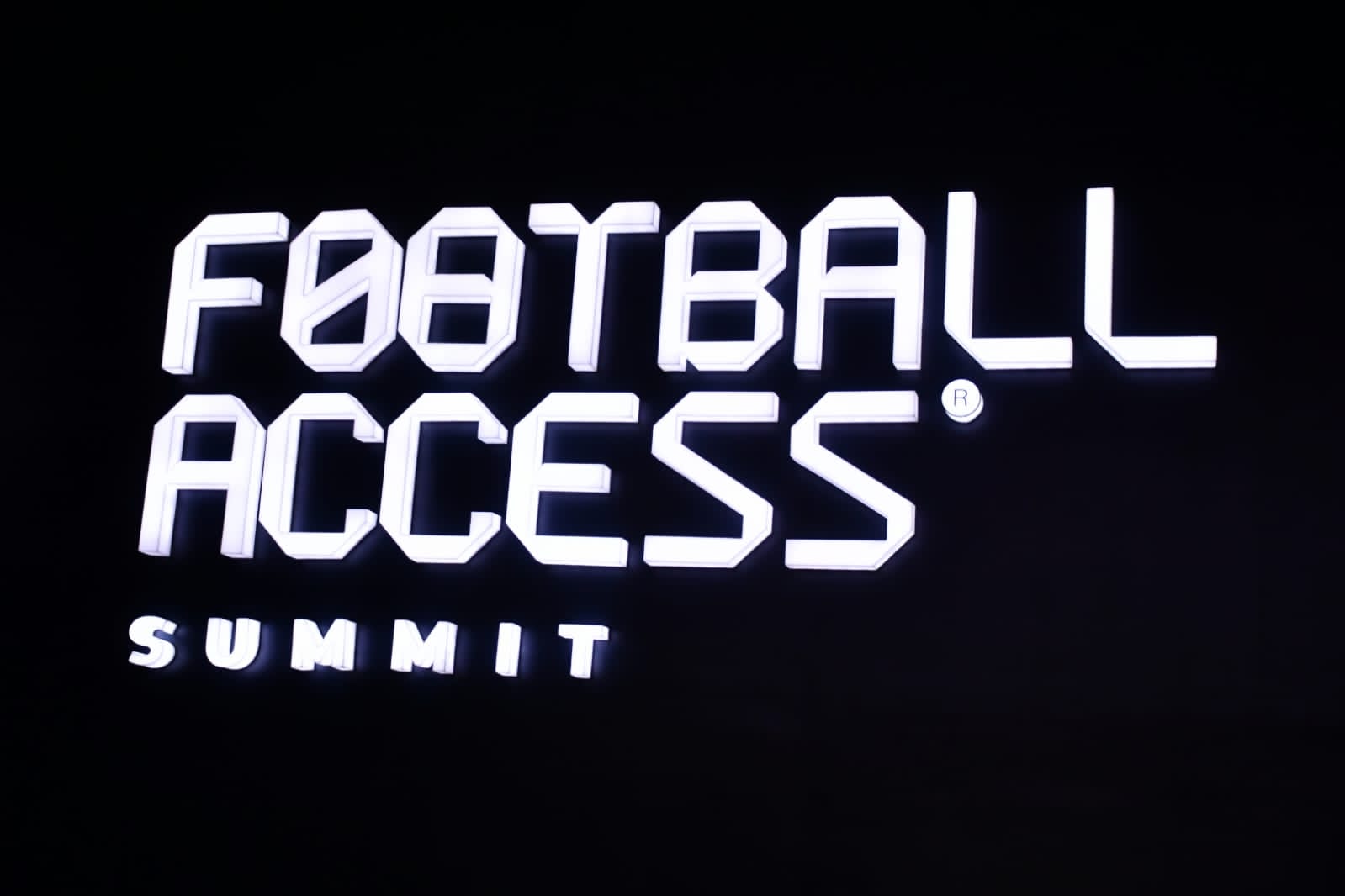 أشرف صبحي في المؤتمر الدولي لتطوير الرياضة (25)