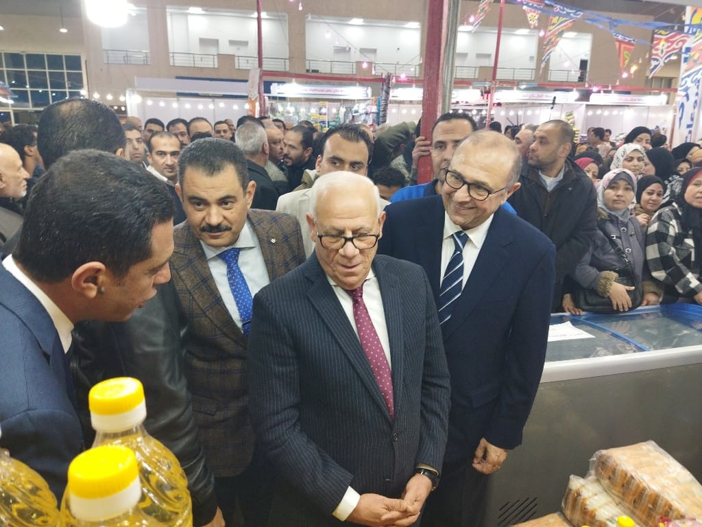 افتتاح معرض 