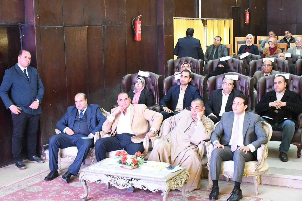 الجلسة الحوارية مع أعضاء مجلسي النواب والشيوخ بالفيوم