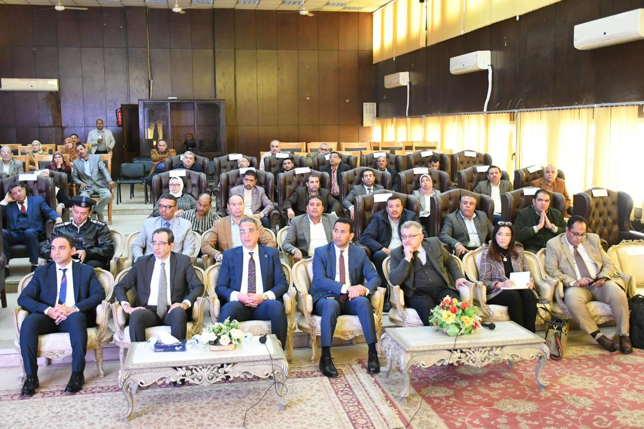 الجلسة الحوارية مع أعضاء مجلسي النواب والشيوخ بالفيوم