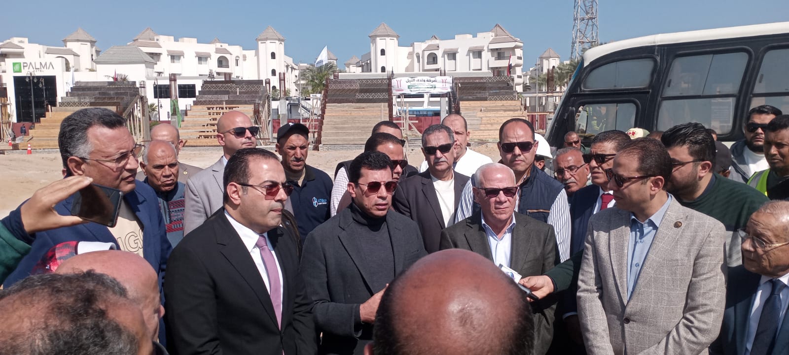 وزير الشباب والرياضة