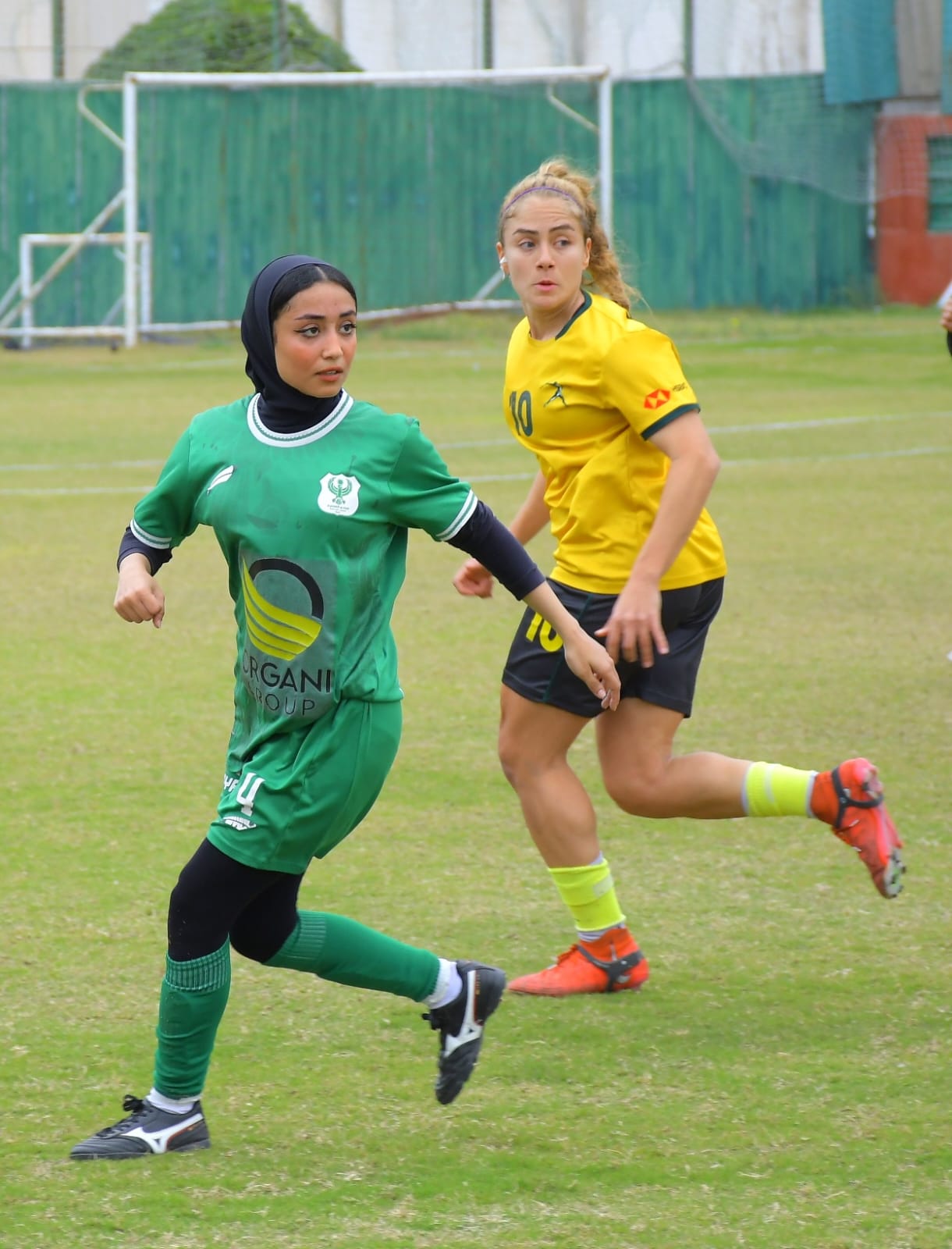 فريق الكرة النسائية بالمصري