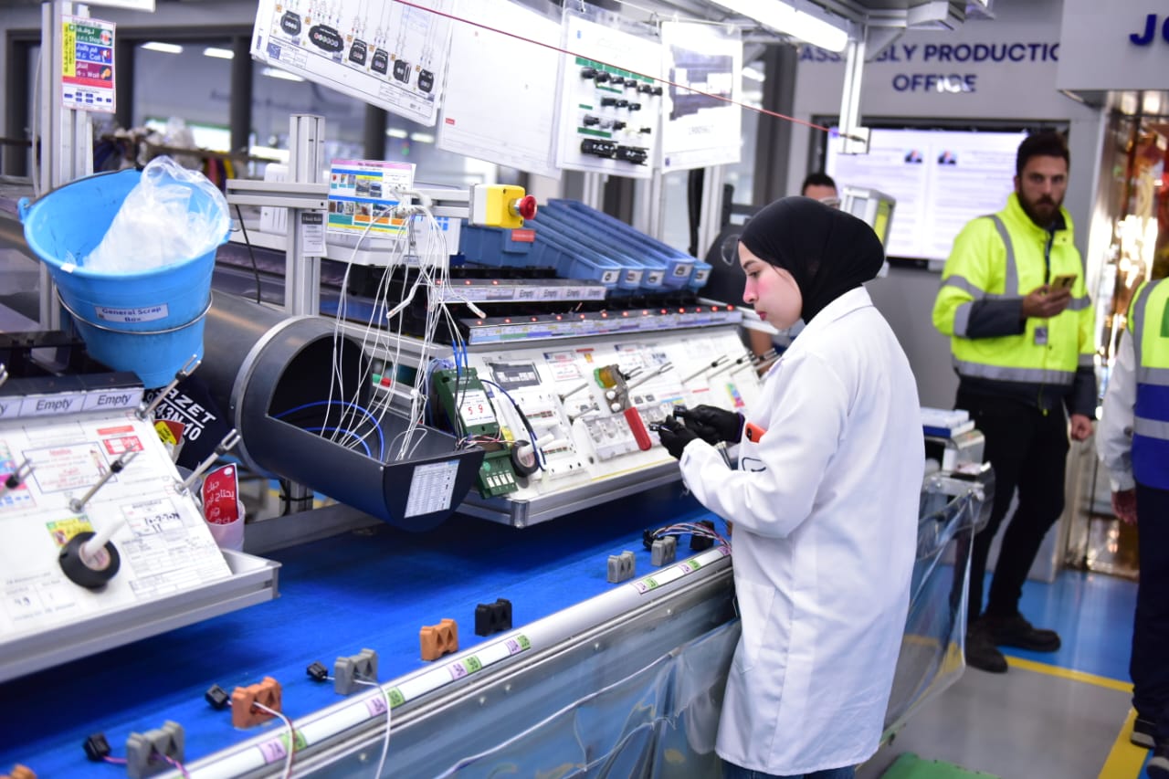 زيارة وزير العمل لبورسعيد 