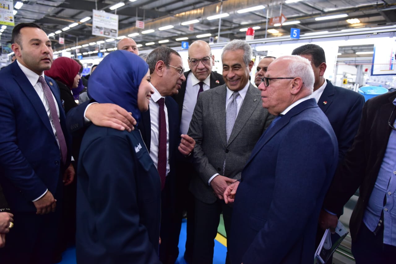 زيارة وزير العمل لبورسعيد 