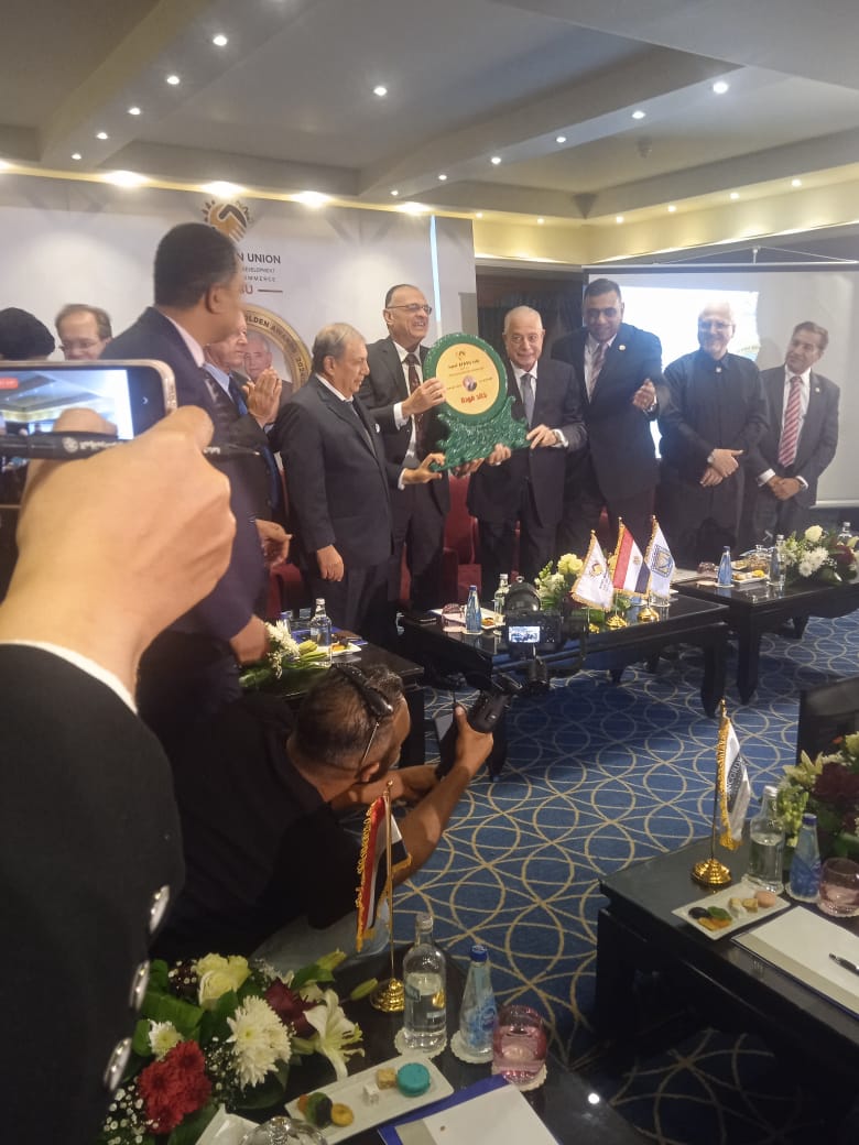 تكريم محافظ جنوب سيناء