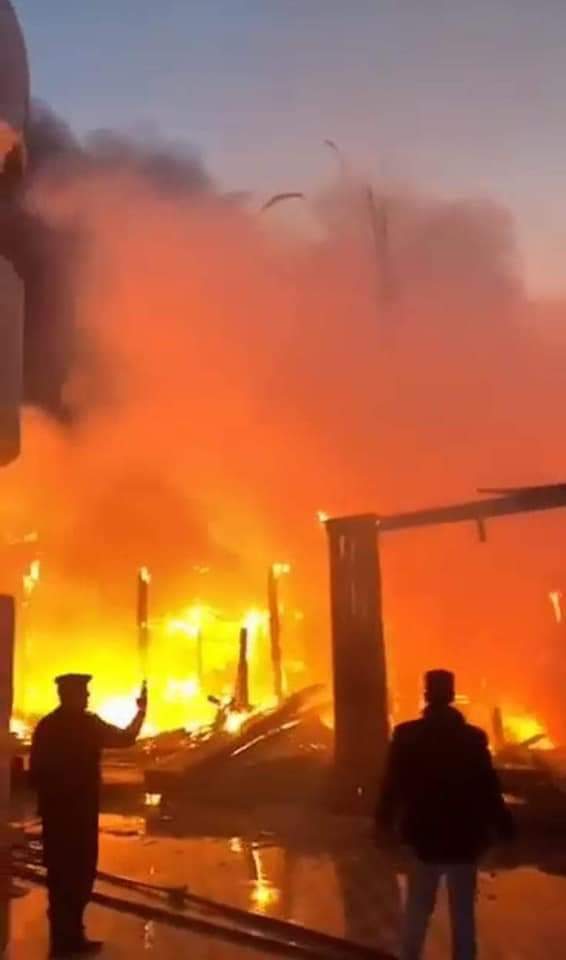 حريق يلتهم كافيه داخل قرية النورس السياحية ببورسعيد 