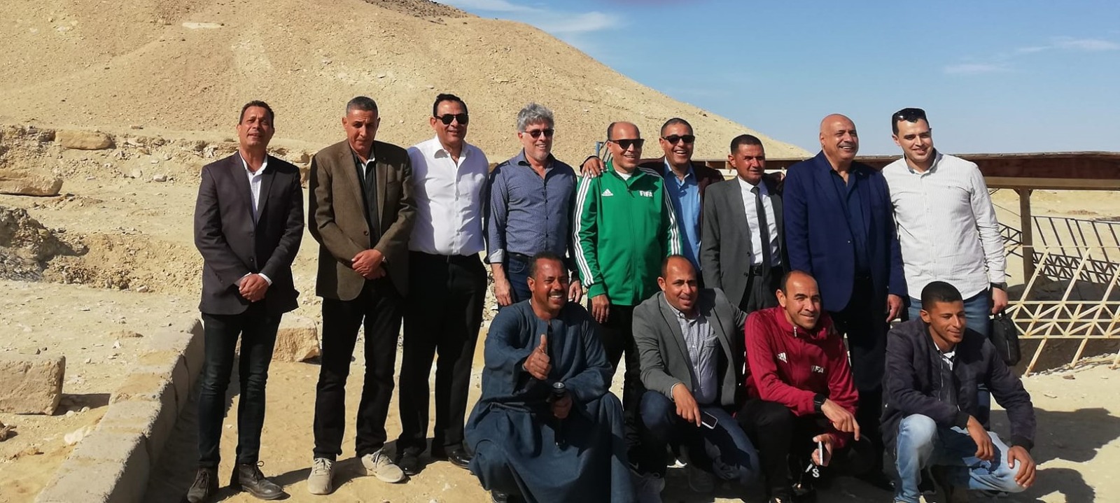 فيتور بيريرا رئيس لجنة الحكام فى زيارة لهرم اللاهون بالفيوم |صور