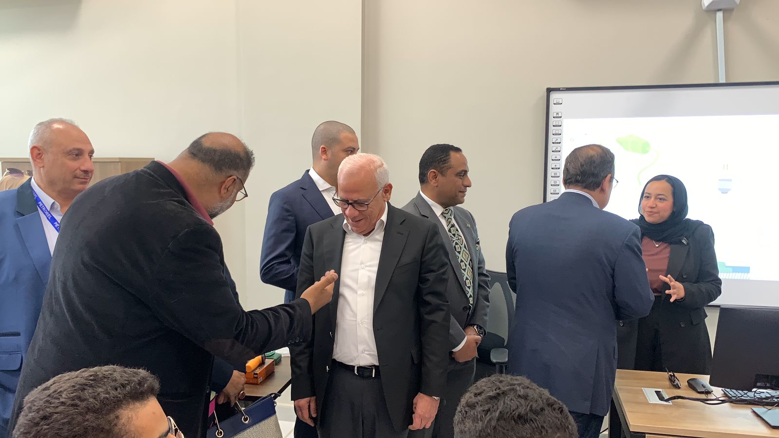 وزير البترول يتفقد أول مدرسة فنية تكنولوجية متقدمة ببورسعيد