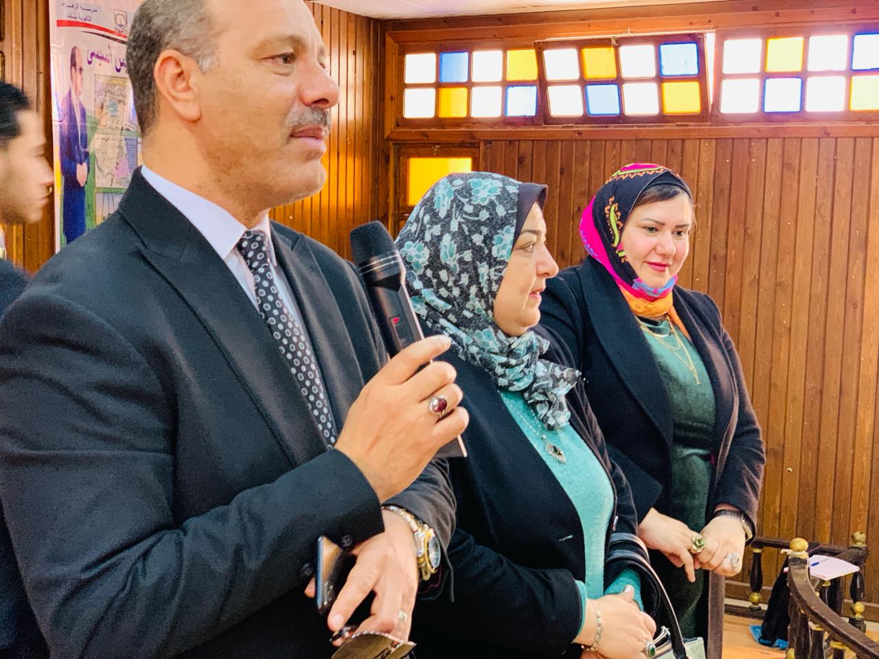 إقبال على مجموعات الدعم المدرسي بالإسكندرية 