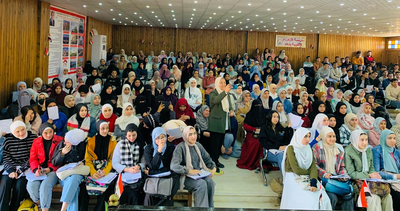 إقبال على مجموعات الدعم المدرسي بالإسكندرية 