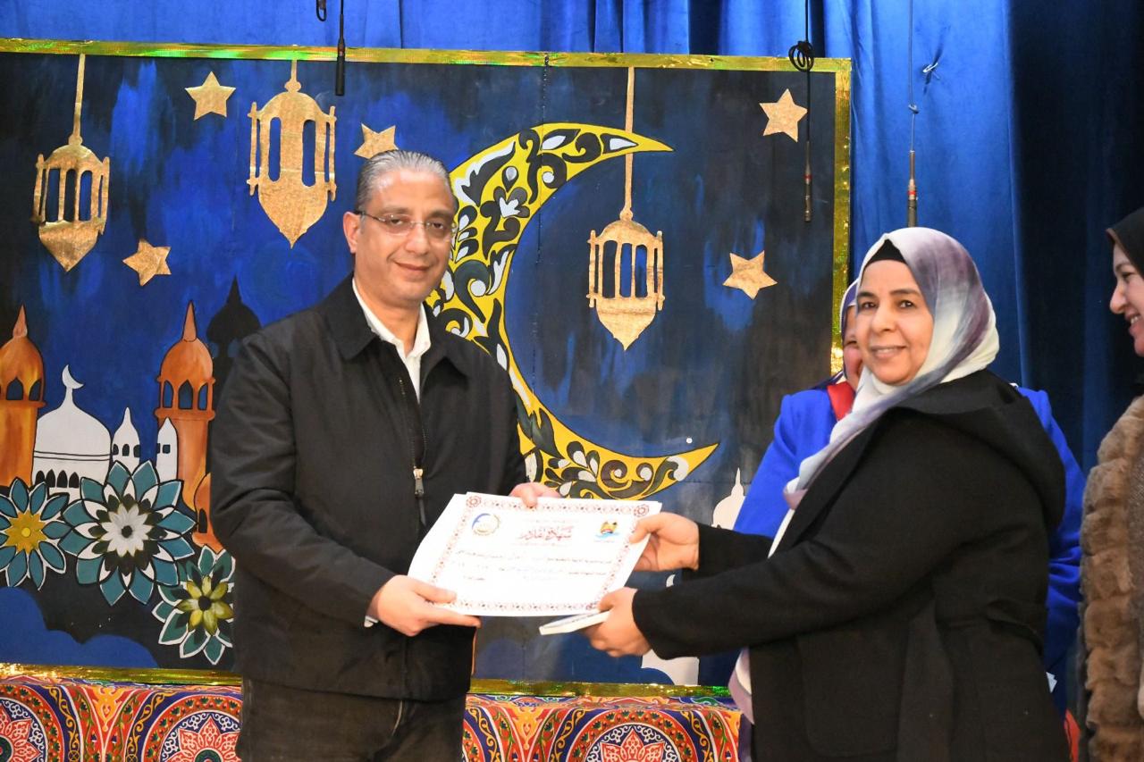 محافظ الفيوم يشهد الأمسية الفنية الرمضانية لمديرية التربية والتعليم