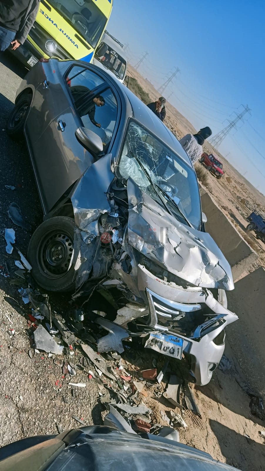 حادث تصادم سيارة نقل بسوزوكي بطريق العاصمة.