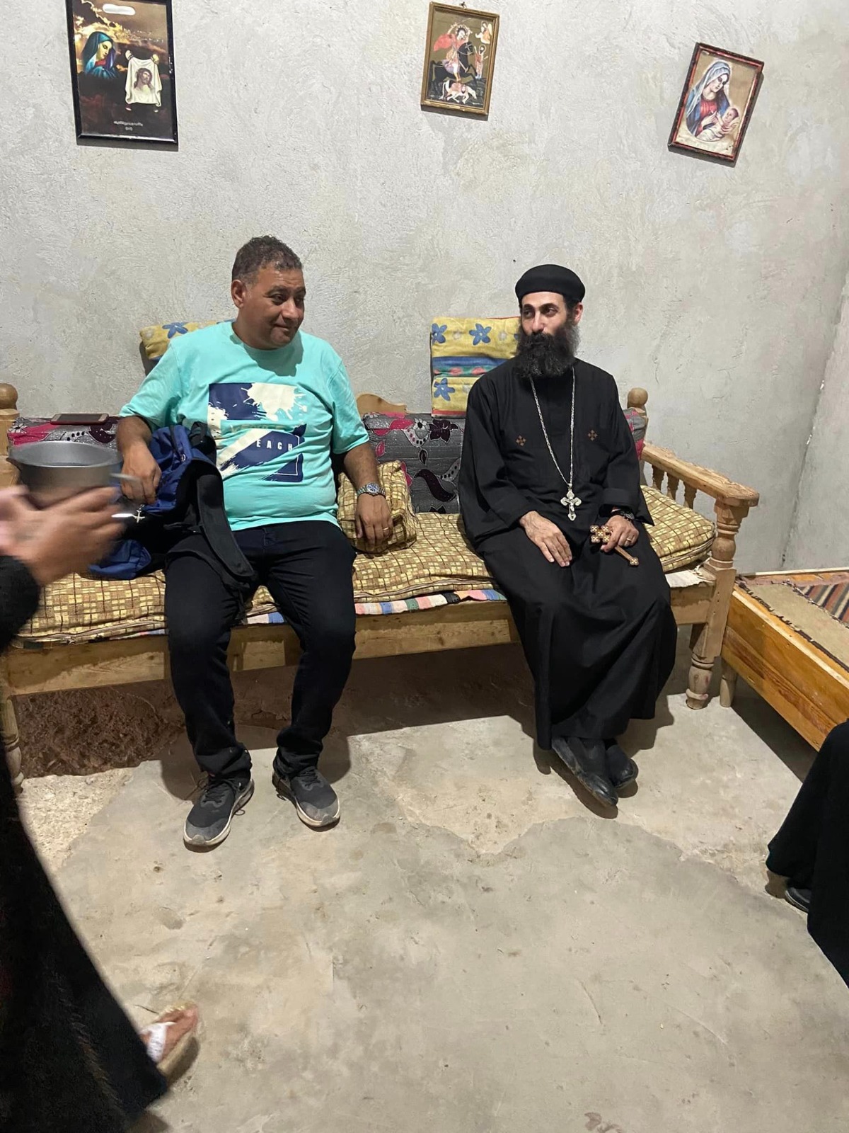 كنيسة بالإسكندرية تطلق قافلة مساعدات