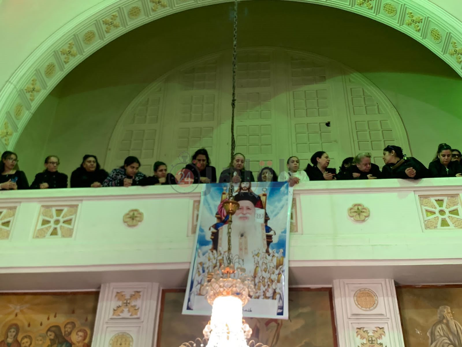 صلاة الجنازة علي كاهن كنيسة مارجرجس ببورسعيد