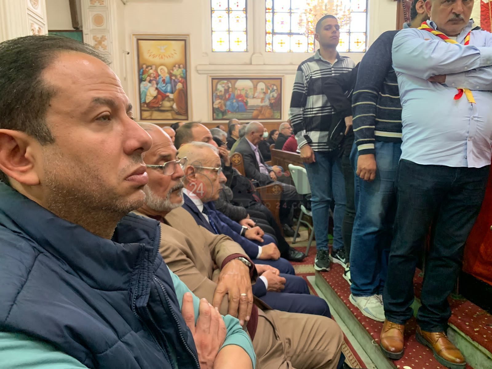 صلاة الجنازة علي كاهن كنيسة مارجرجس ببورسعيد