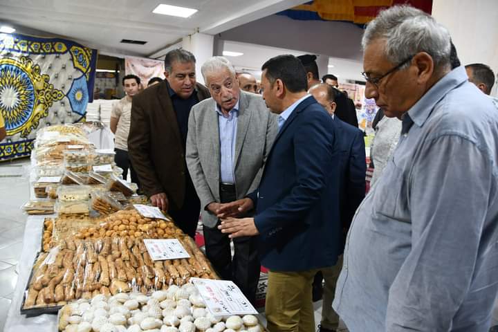 محافظ جنوب سيناء يفتتح معرض أهلا العيد بشرم الشيخ 