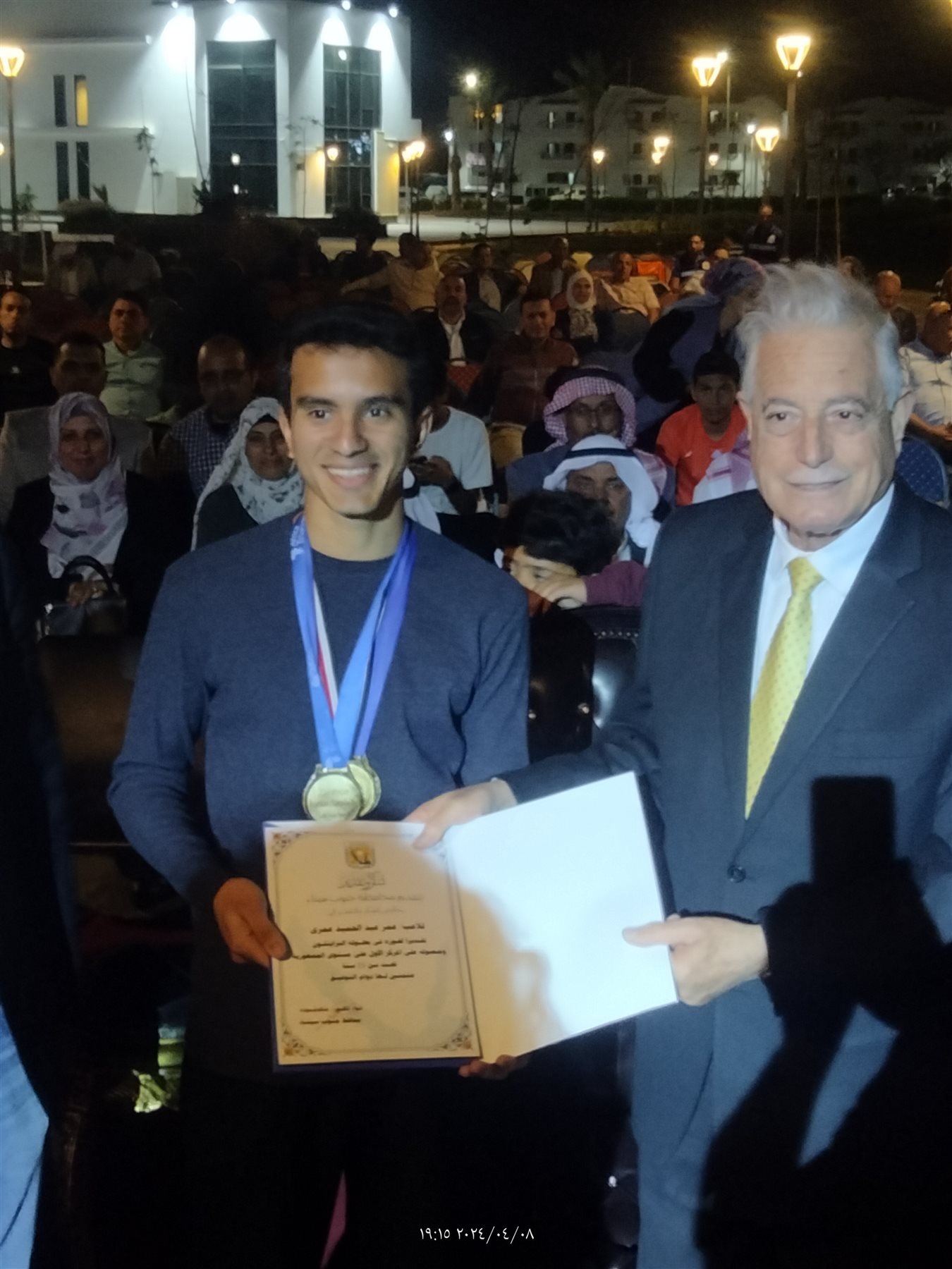 محافظ جنوب سيناء يكرم عددا من الرياضيين