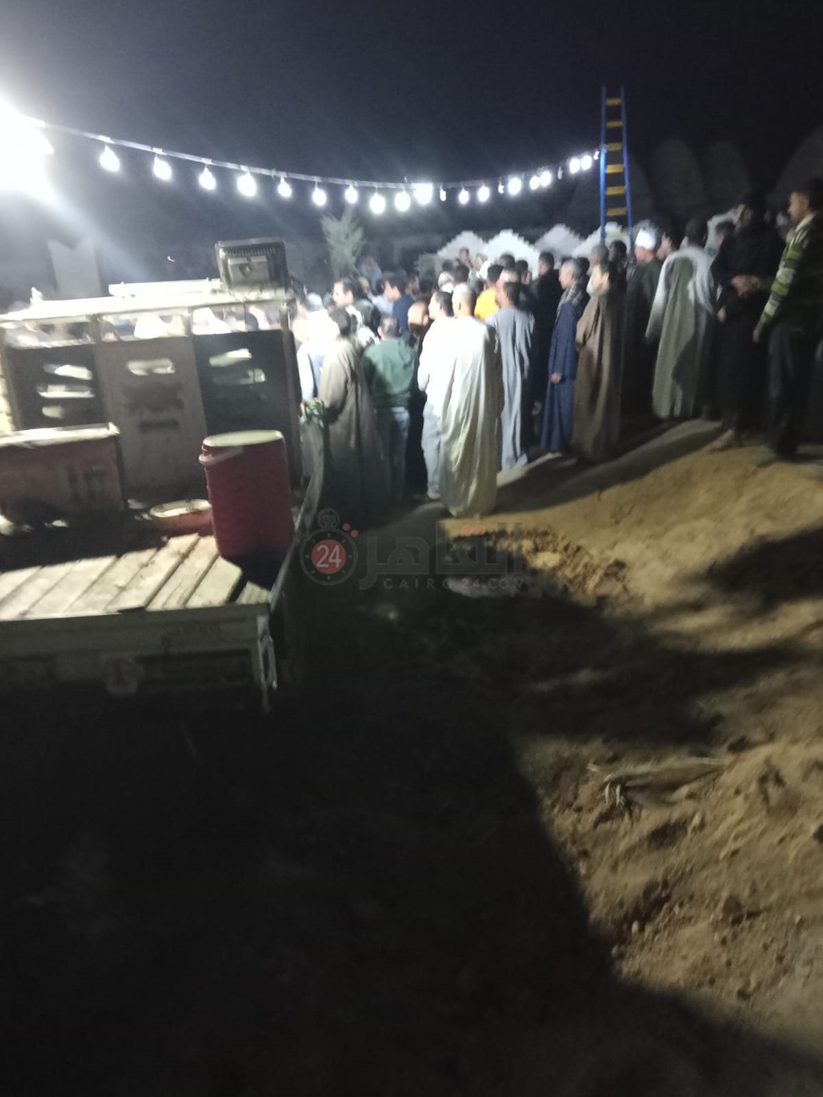 دفنوها بجوار ابنها .. تشييع جنازة مسنه  ضحية حادث الدهس في الفيوم