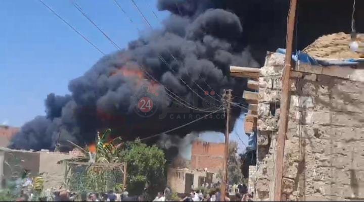 حريق مخزن كاوتش في الفيوم 