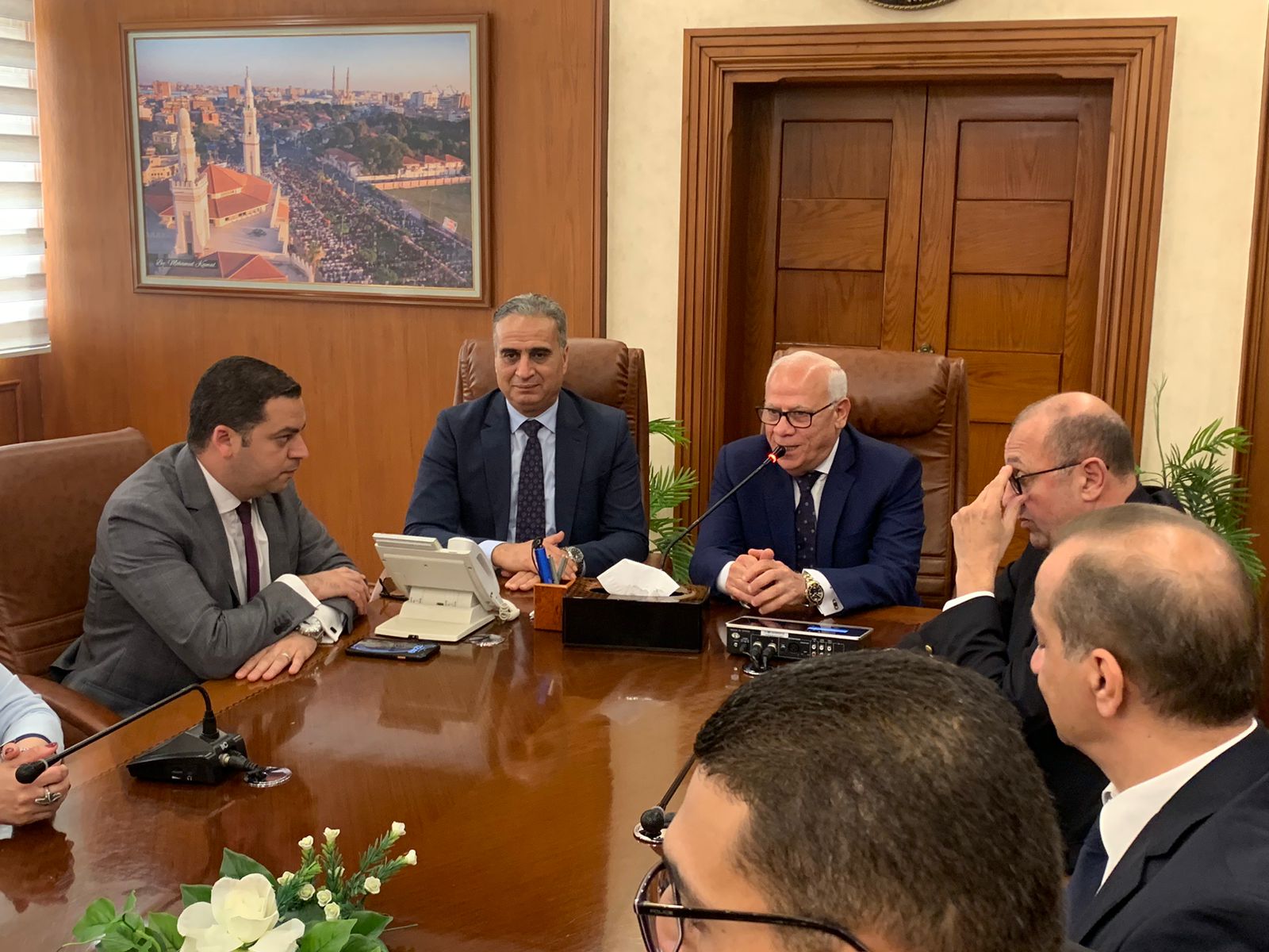 محافظ بورسعيد يستقبل رئيس جهاز حماية المستهلك