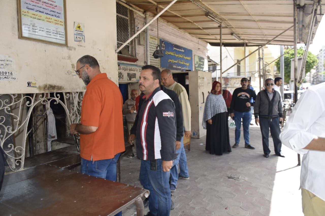 زيارة رئيس جهاز حماية المستهلك لبورسعيد 