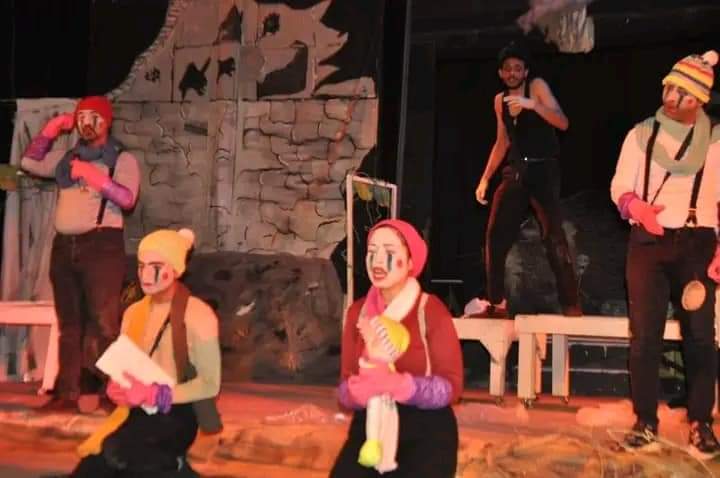 العرض المسرحي القبعة والنبي