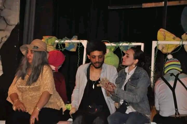 العرض المسرحي القبعة والنبي