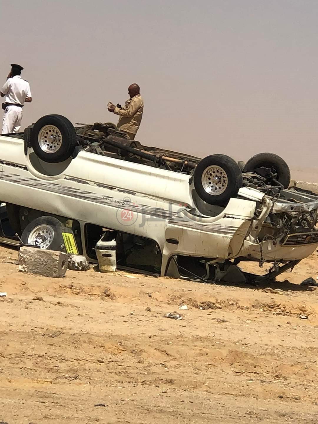 انقلاب سيارة ميكروباص