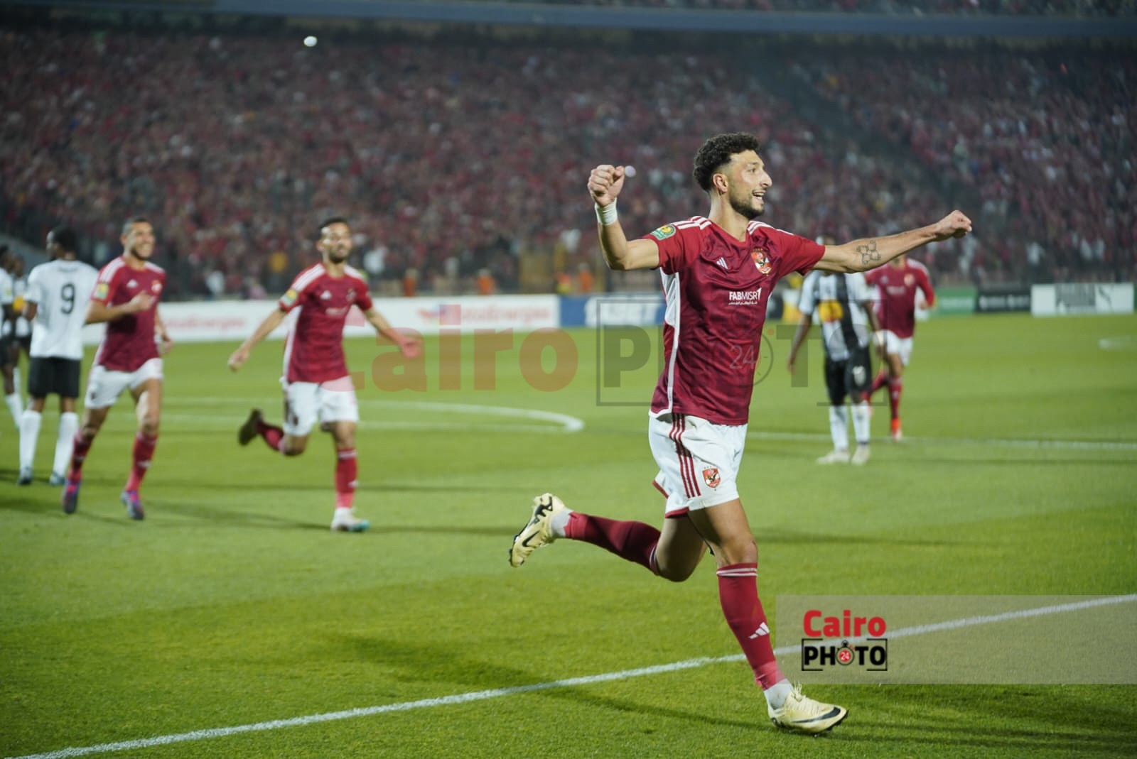 مباراة الأهلي ومازبمبي (6)