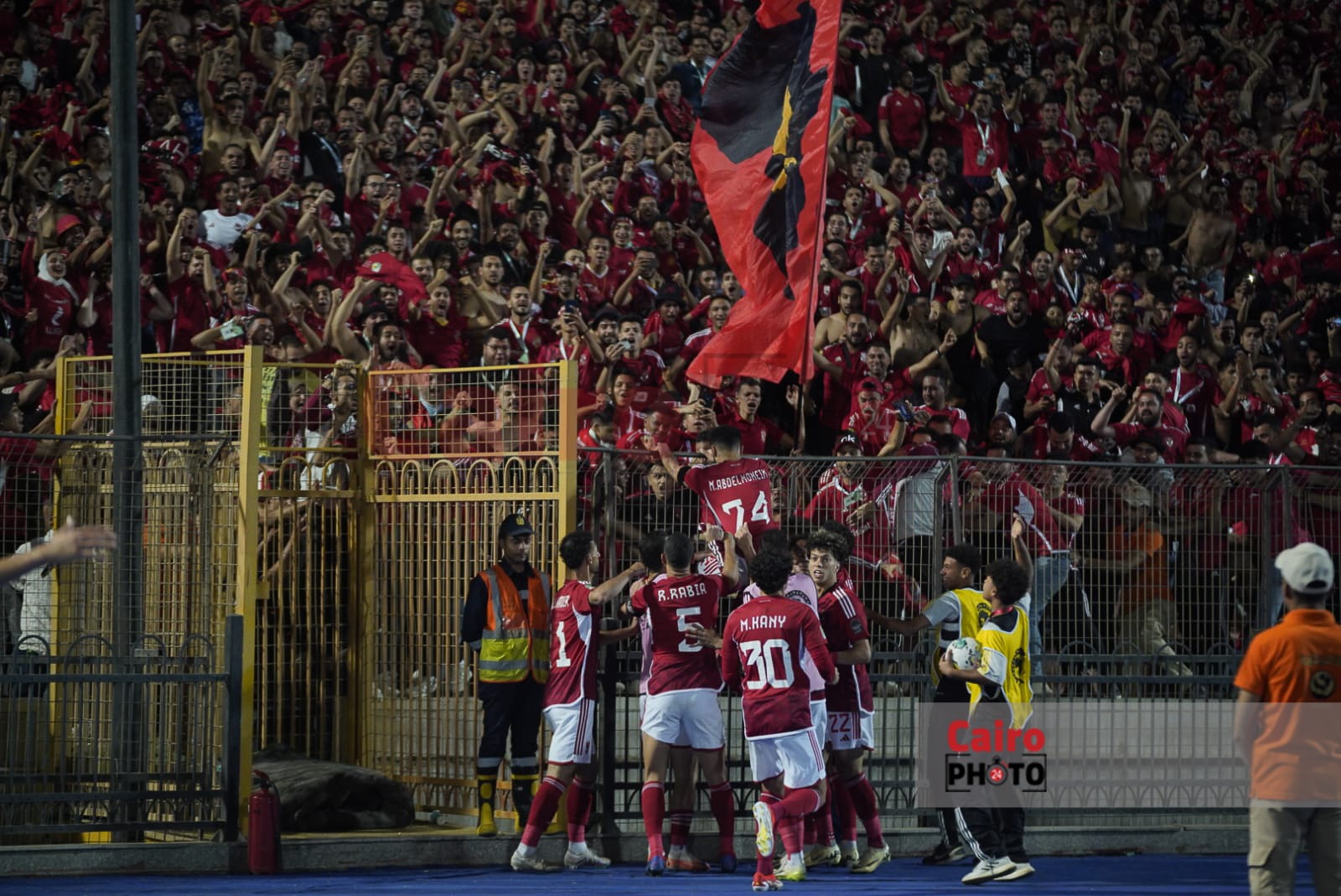 مباراة الأهلي ومازبمبي (7)