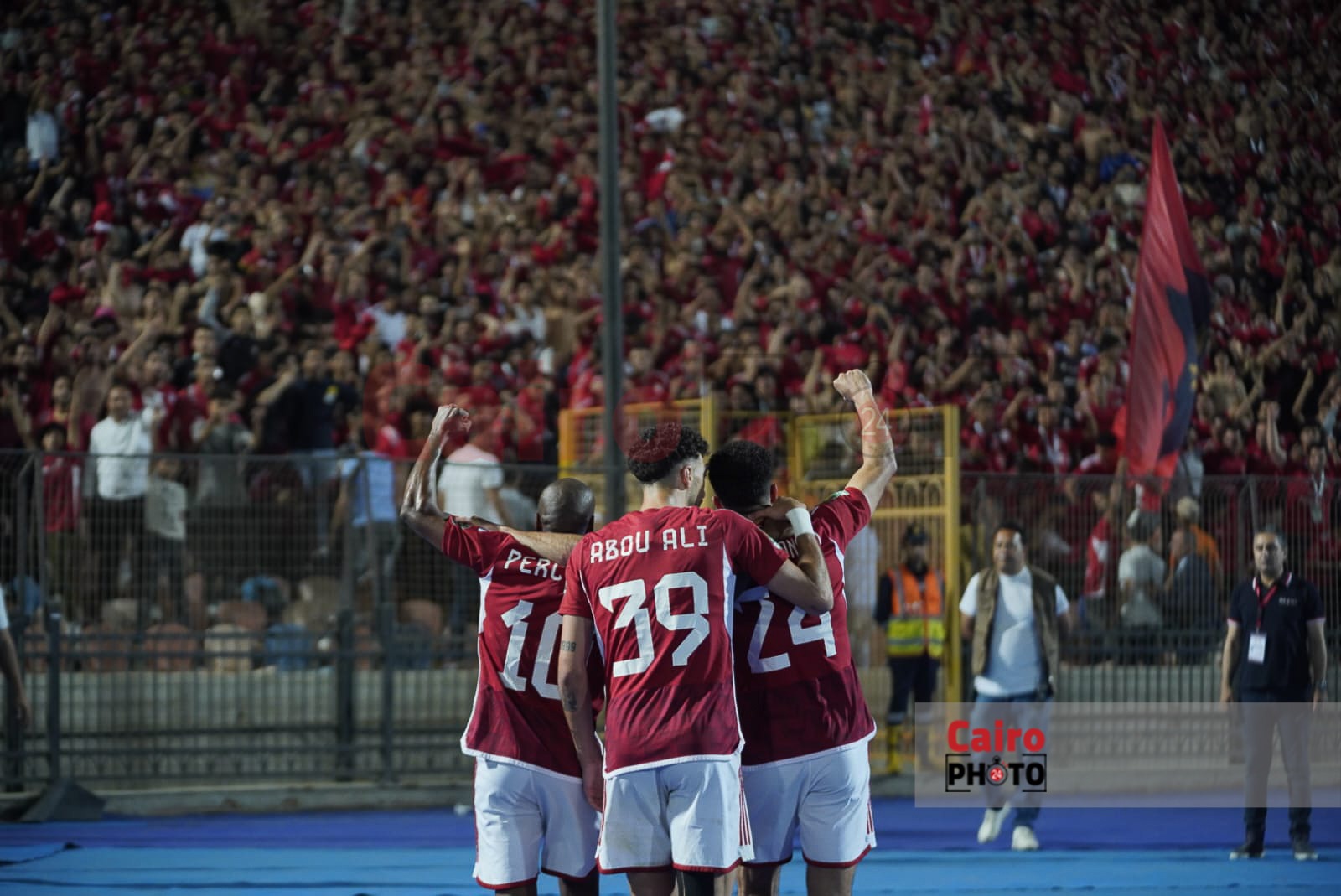 مباراة الأهلي ومازبمبي (10)