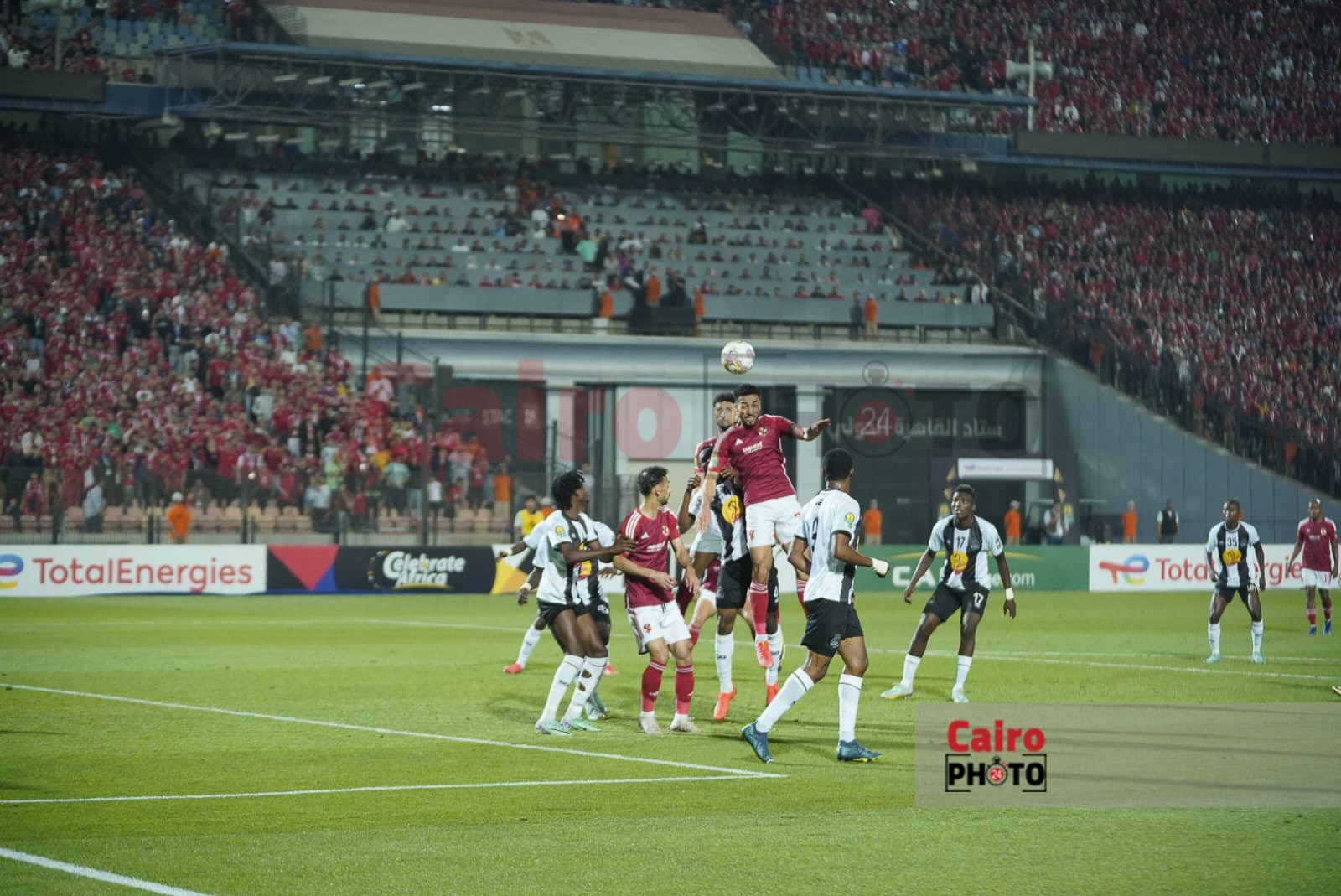 مباراة الأهلي ومازبمبي (15)