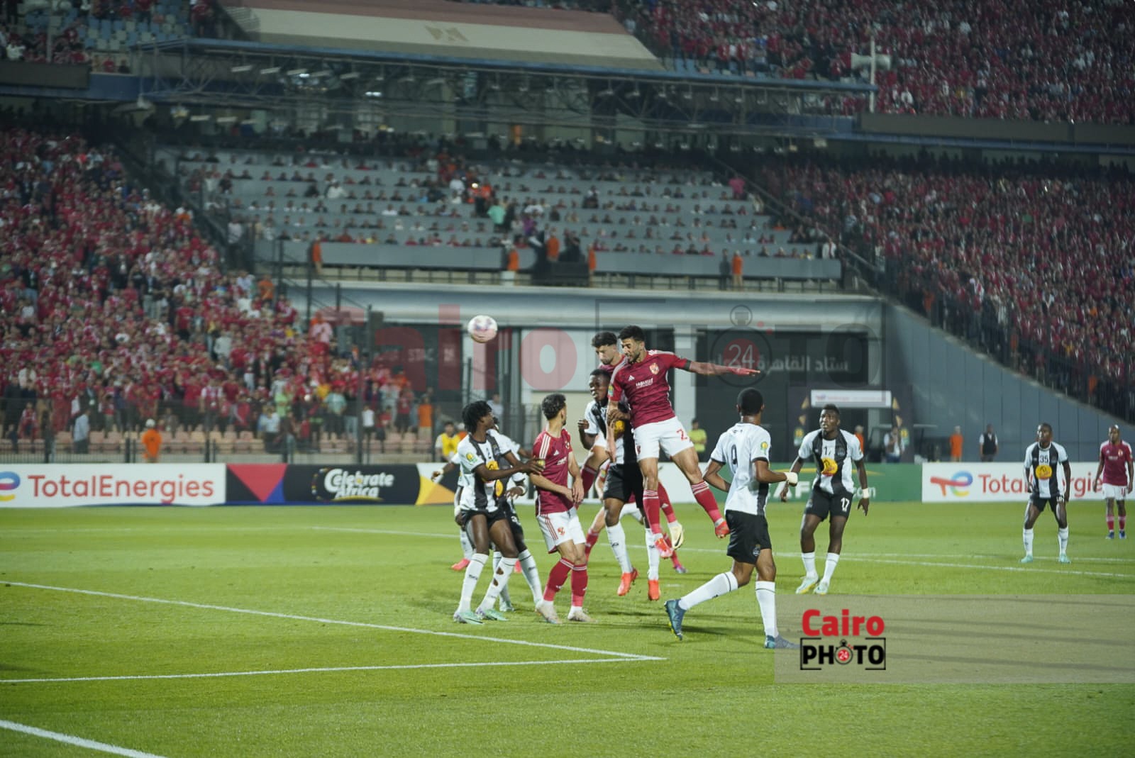 مباراة الأهلي ومازبمبي (18)