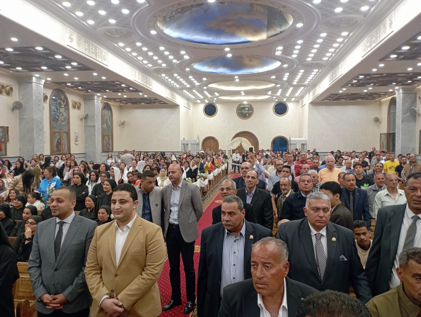 محافظ بورسعيد يفتتح كنيسة جديدة