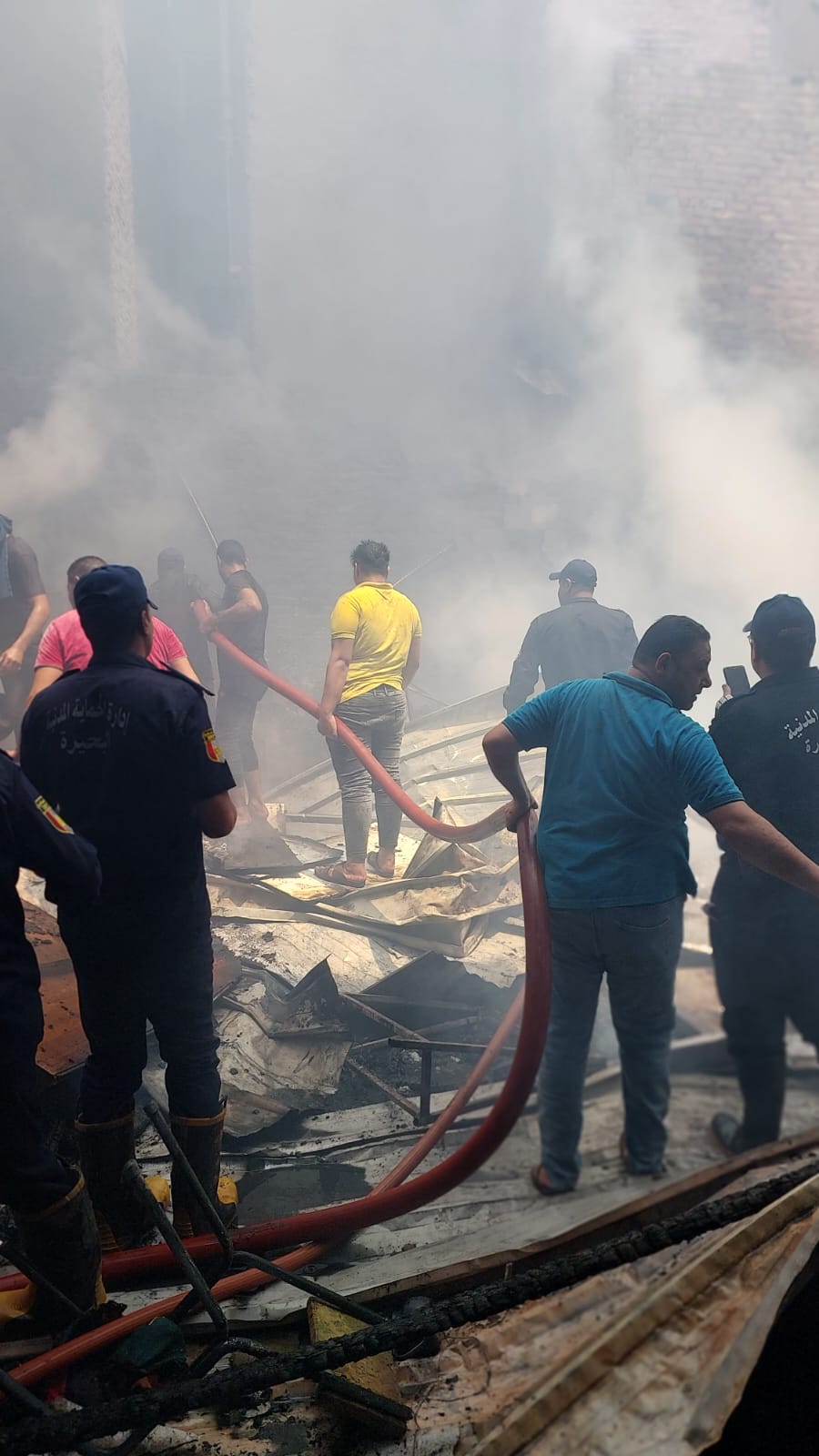 حريق مخزن أخشاب بالبحيرة 