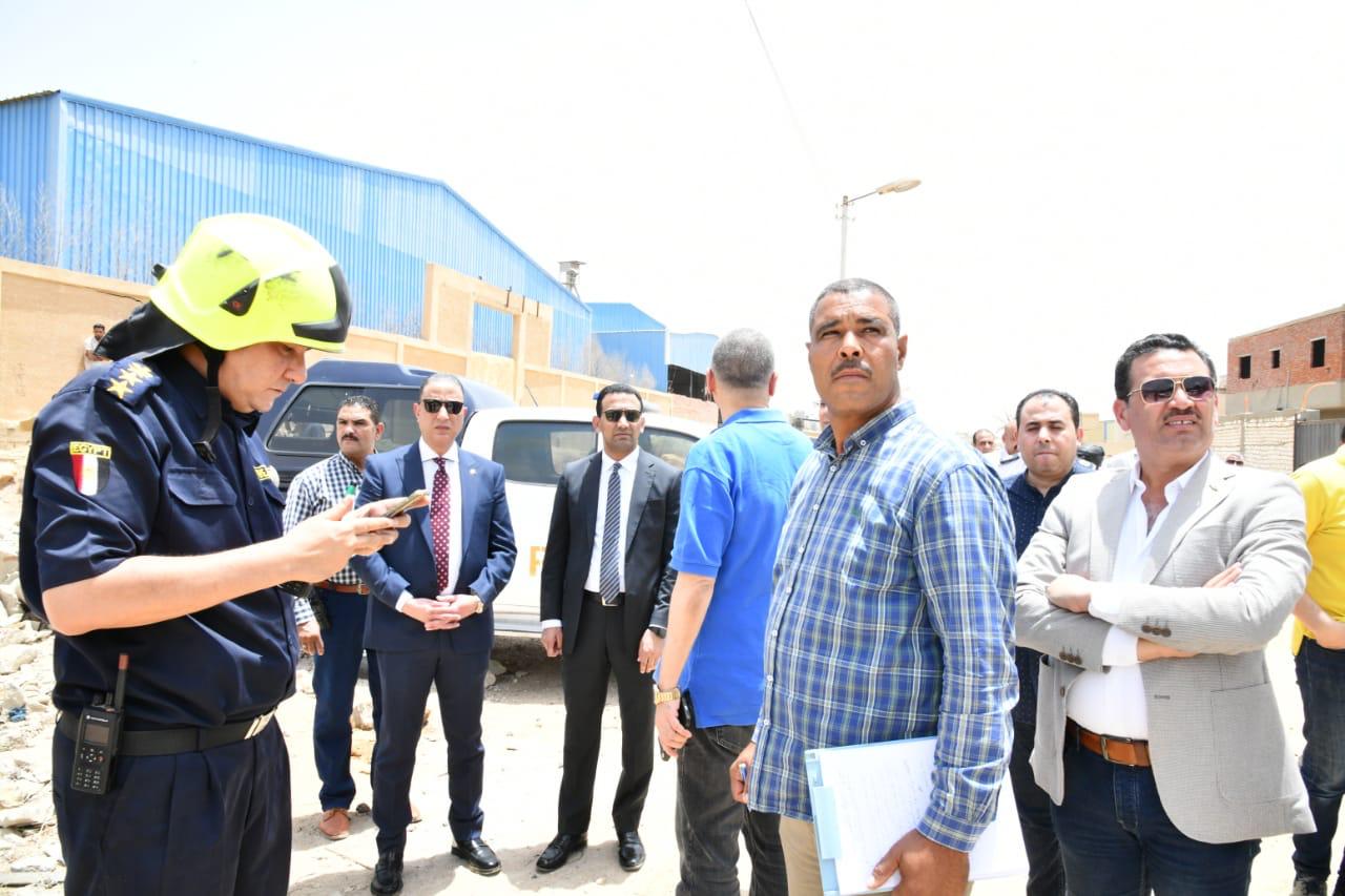 إطفاء حريق نشب بمصنع للزيوت بالفيوم