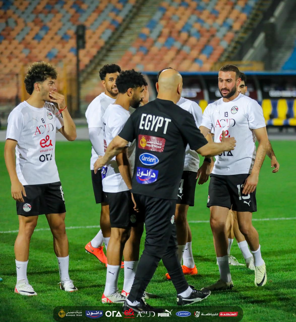 حسام حسن وعمر كمال (2)