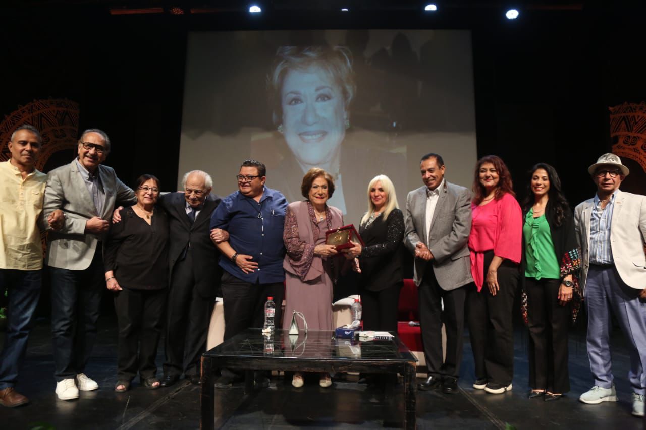 تكريم سميحة اايوب