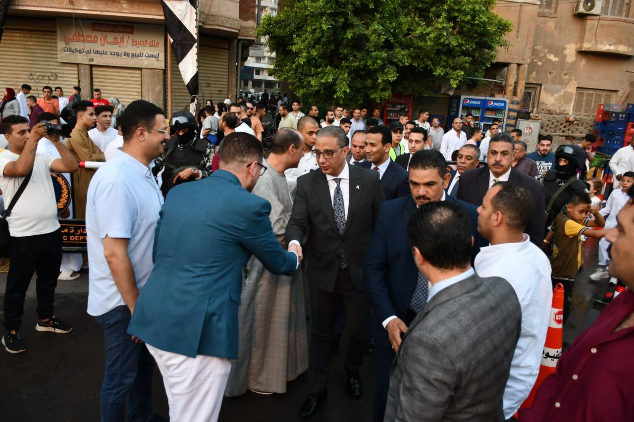 محافظ الفيوم يؤدي صلاة عيد الأضحى المبارك بمسجد ناصر الكبير