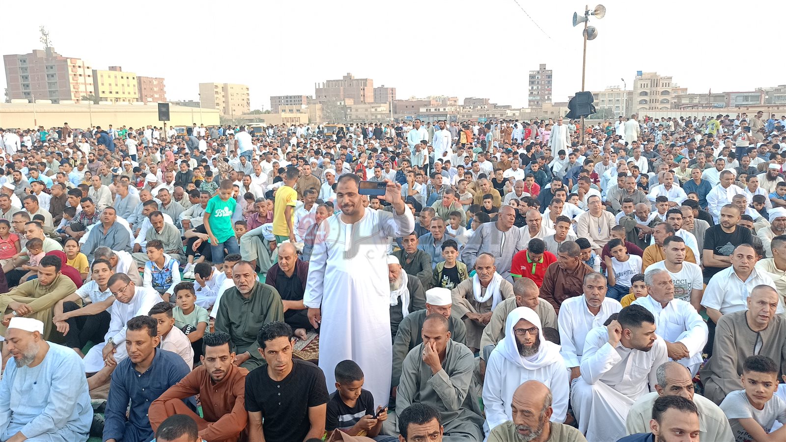 أهالي الفيوم يؤدون صلاة عيد الاضحي المبارك في 146ساحه| صور