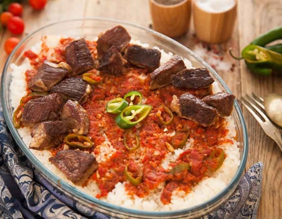 طريقة عمل الفتة بالخل والثوم بأسهل طريقة.. مش هتاخد وقتك