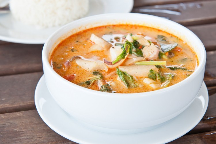 طريقة  عمل شوربة السي فود بدون كريمة