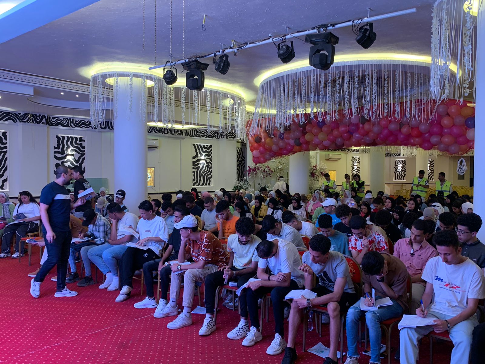 طلاب الثانوية العامة ببورسعيد 