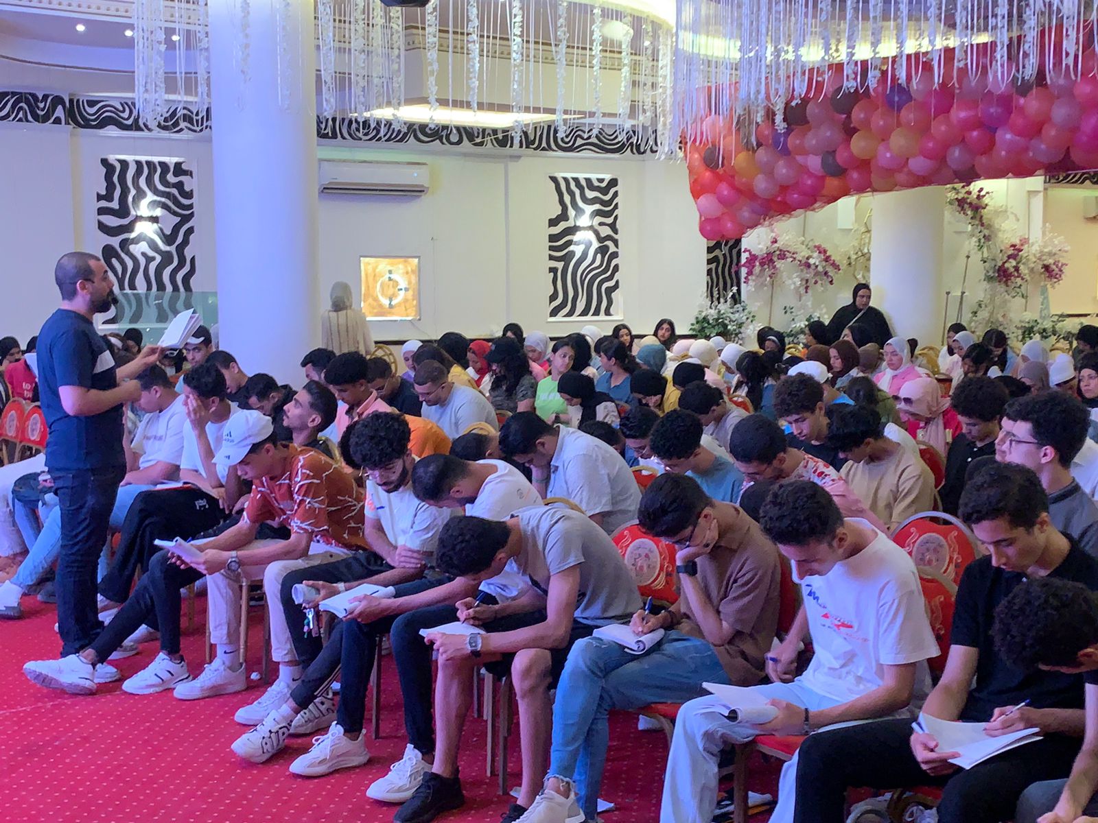 طلاب الثانوية العامة ببورسعيد 