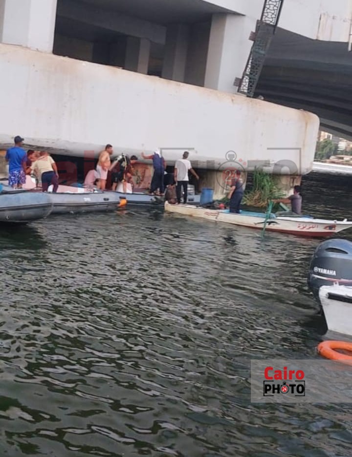 الصور الأولي لموقع حادث سقوط سيارة زفاف عروسين 1