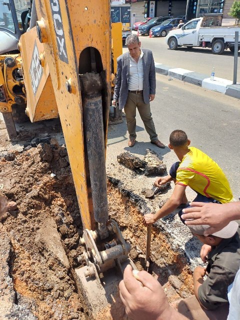 إصلاح كسر ماسورة مياه شرب في الشرقية 07