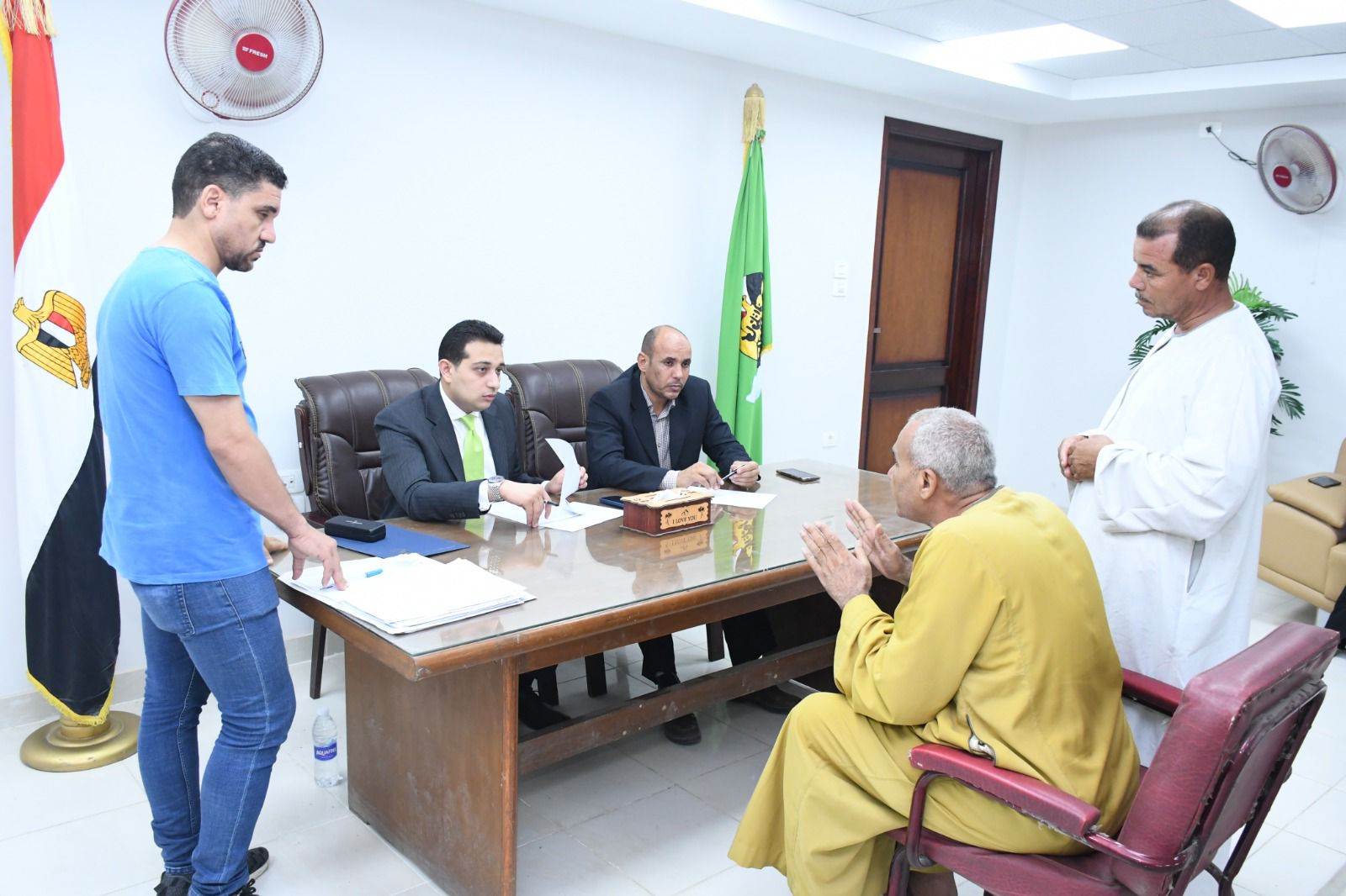 محافظ الفيوم يعقد اللقاء الدوري لخدمة المواطنين لبحث مطالبهم وتلقى شكاواهم