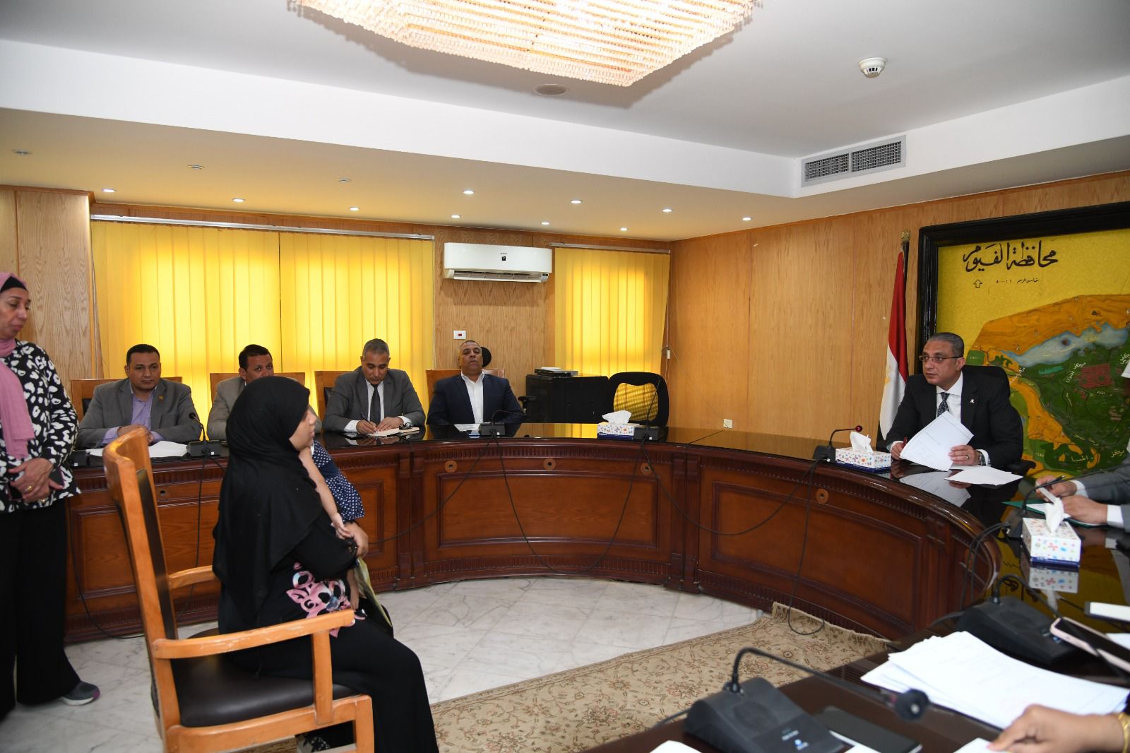 محافظ الفيوم يعقد اللقاء الدوري لخدمة المواطنين لبحث مطالبهم وتلقى شكاواهم