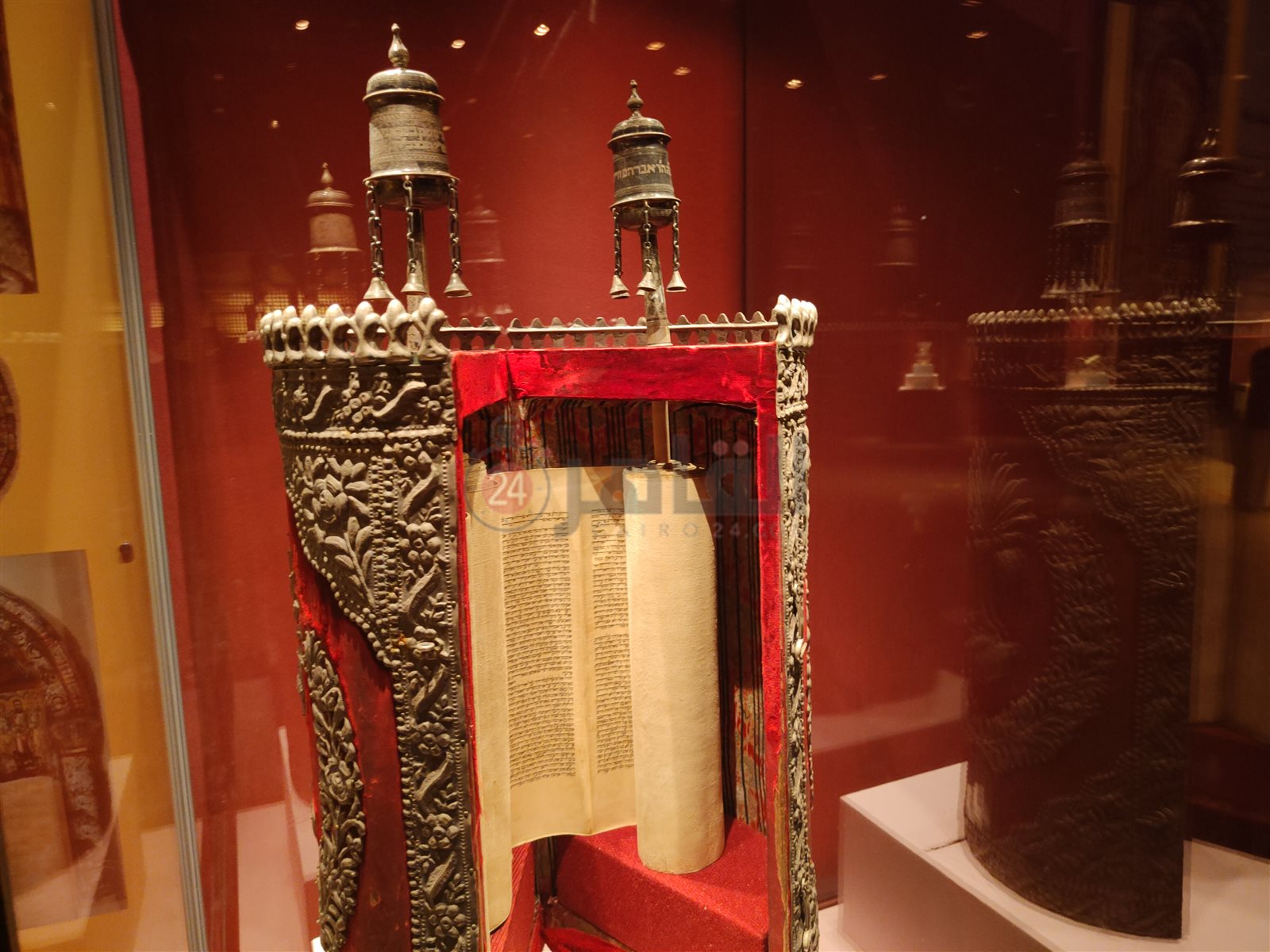 صندوق حفظ التوراة بمتحف الغردقة 